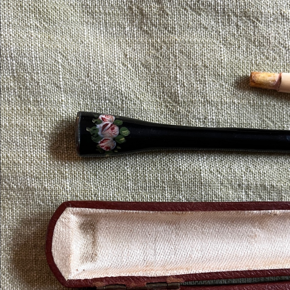 Vintage Cigarette Holder with Leather Case 1920-1930 Hand Painted Red Rose - Picture 10 of 13